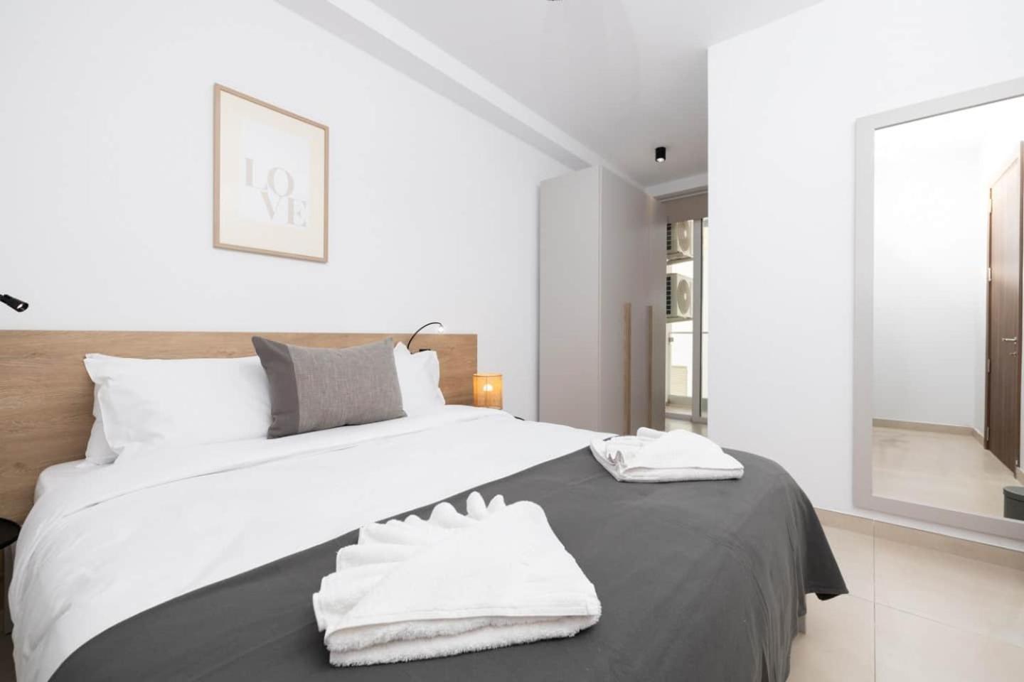 2bed Flat W Shared Heated Pool In Mlh By Homely! Apartment *