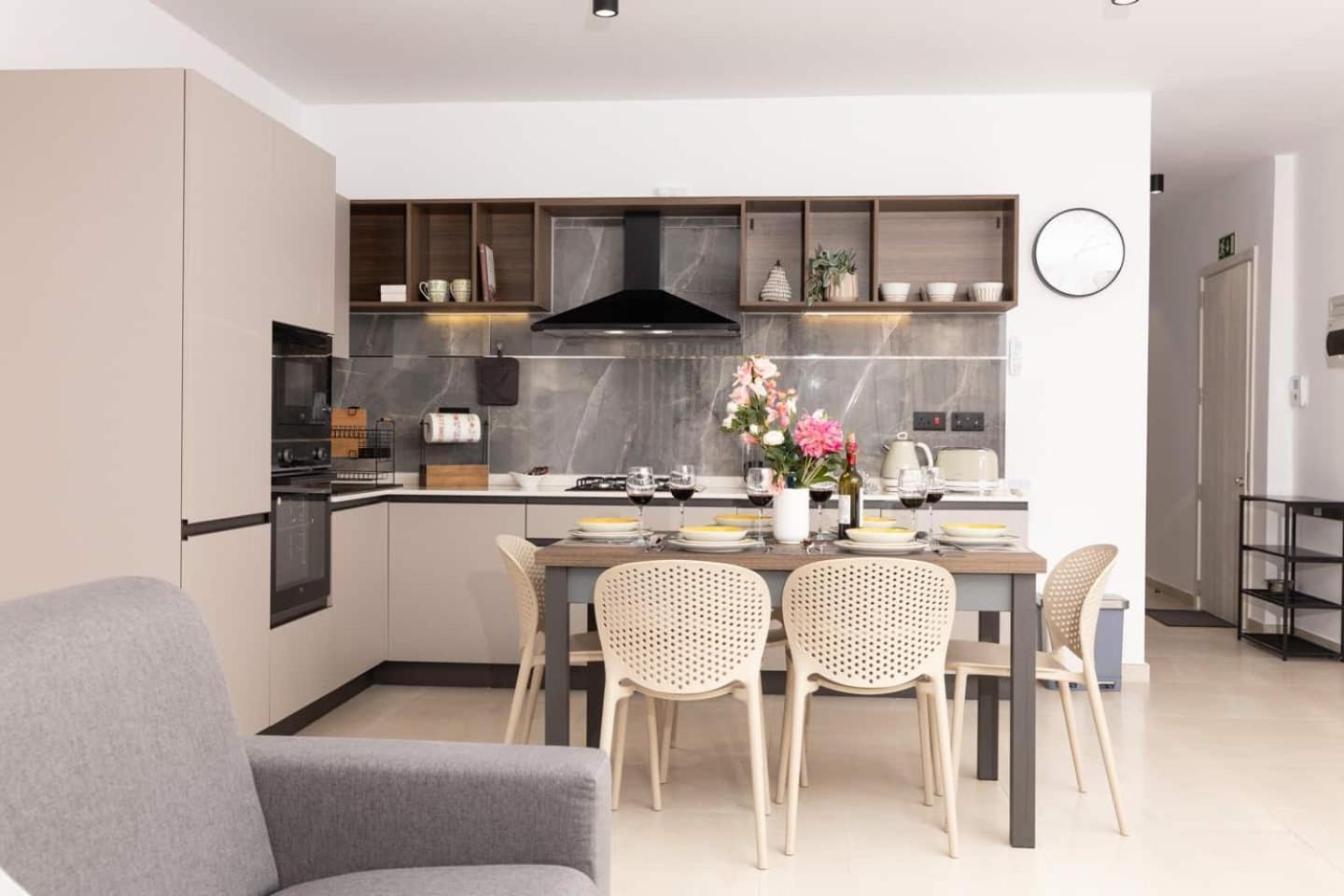 2bed Flat W Shared Heated Pool In Mlh By Homely! Mellieha