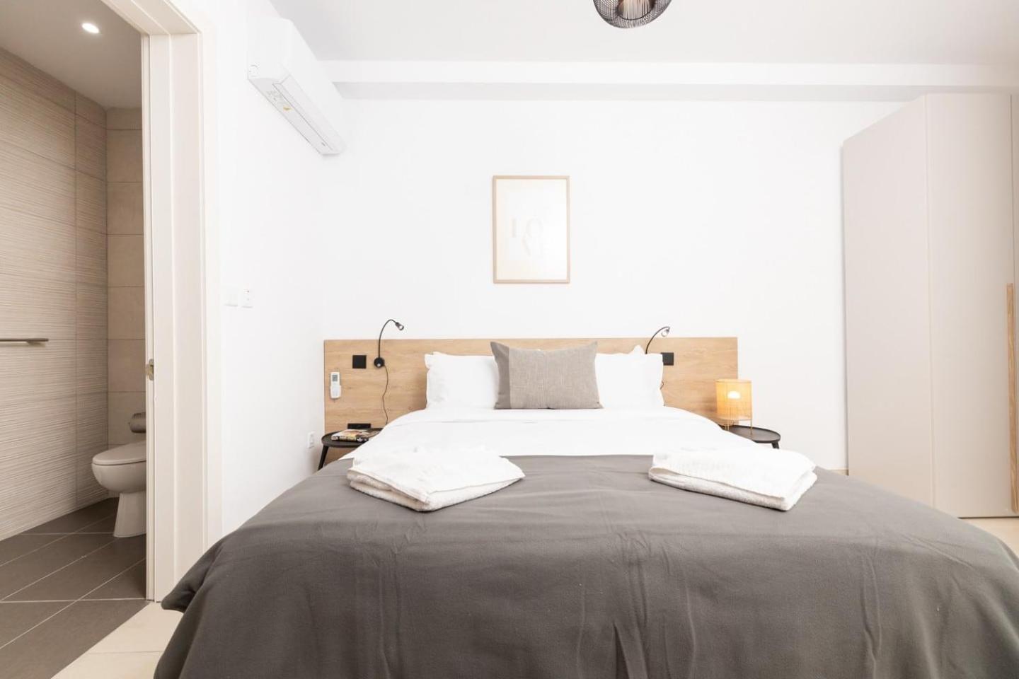 Apartment 2bed Flat W Shared Heated Pool In Mlh By Homely!